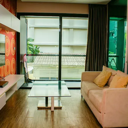 Sixty Six Pattaya Beach Road Apartment